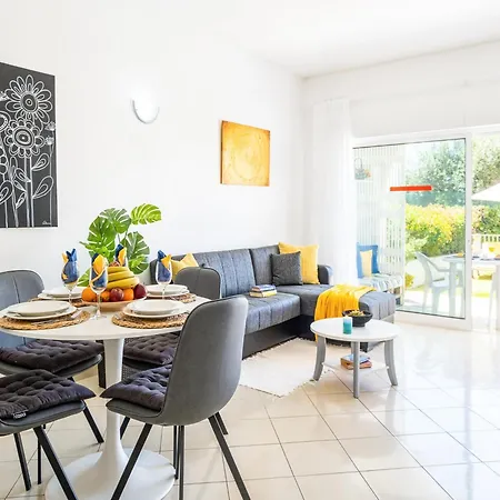 With Communal Pool Apartment Albufeira