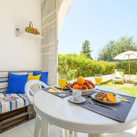Apartment For 2 People With Shared Pool Albufeira